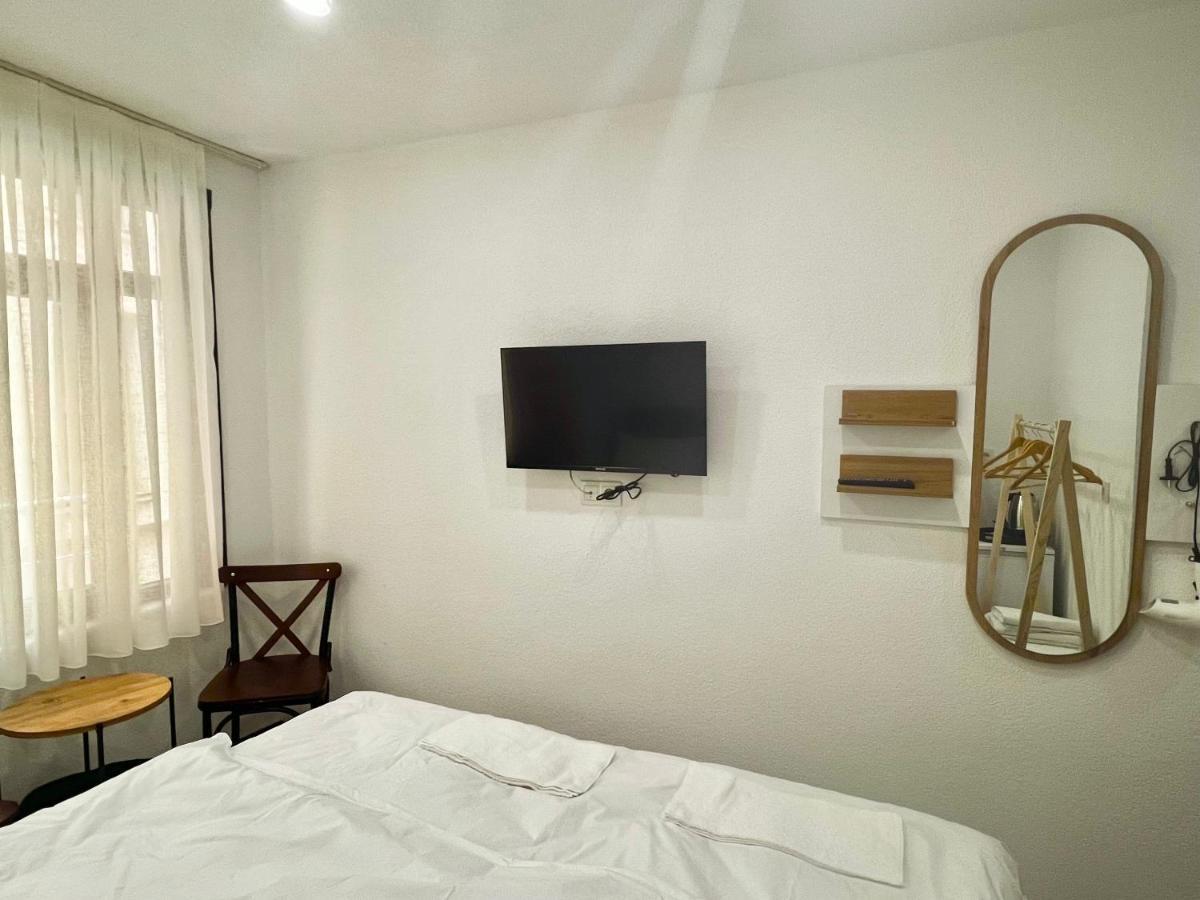 Noya Capsulehotel *