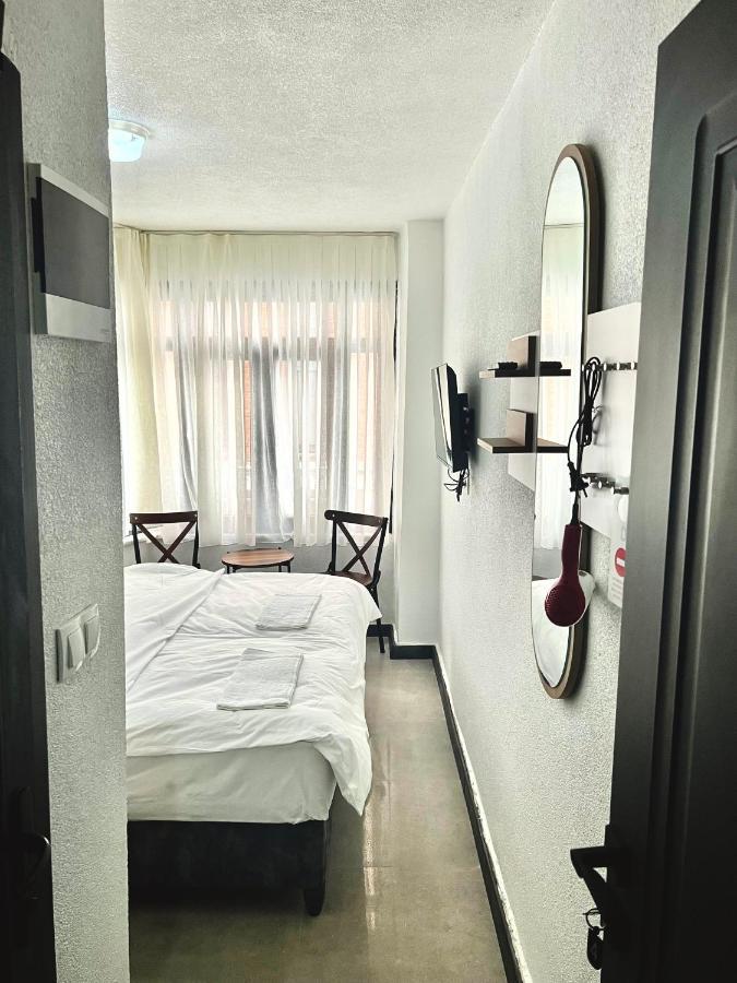 Noya Capsulehotel *
